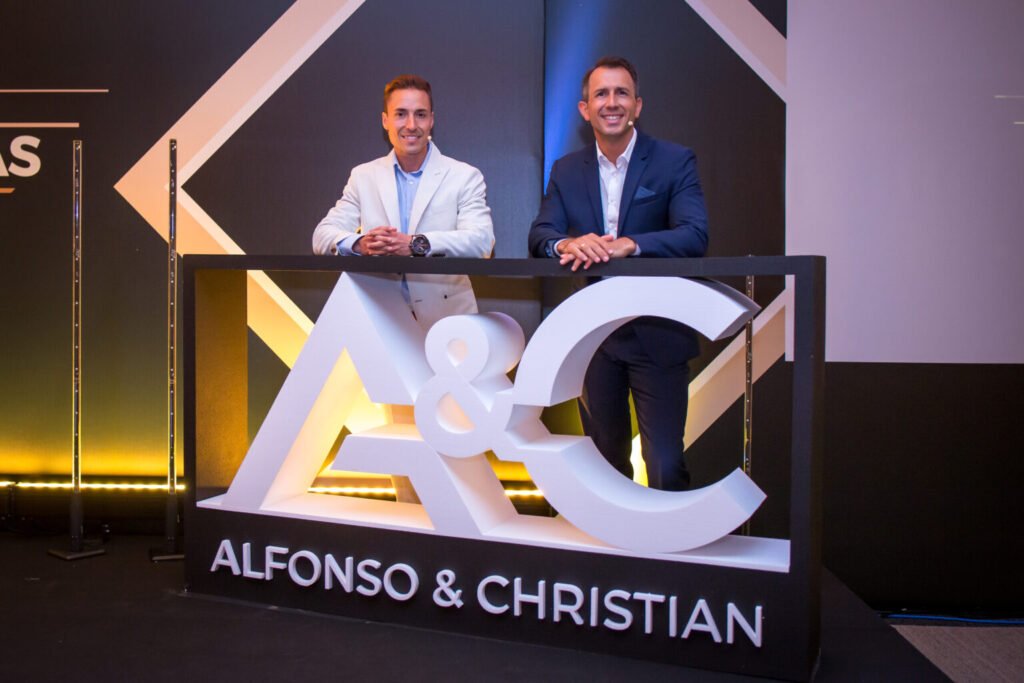 Alfonso y Christian closer de ventas